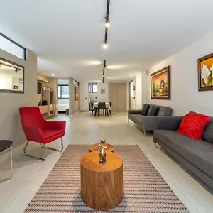 Espacioso 2br En Quinta Camacho Con Parking Apartamento